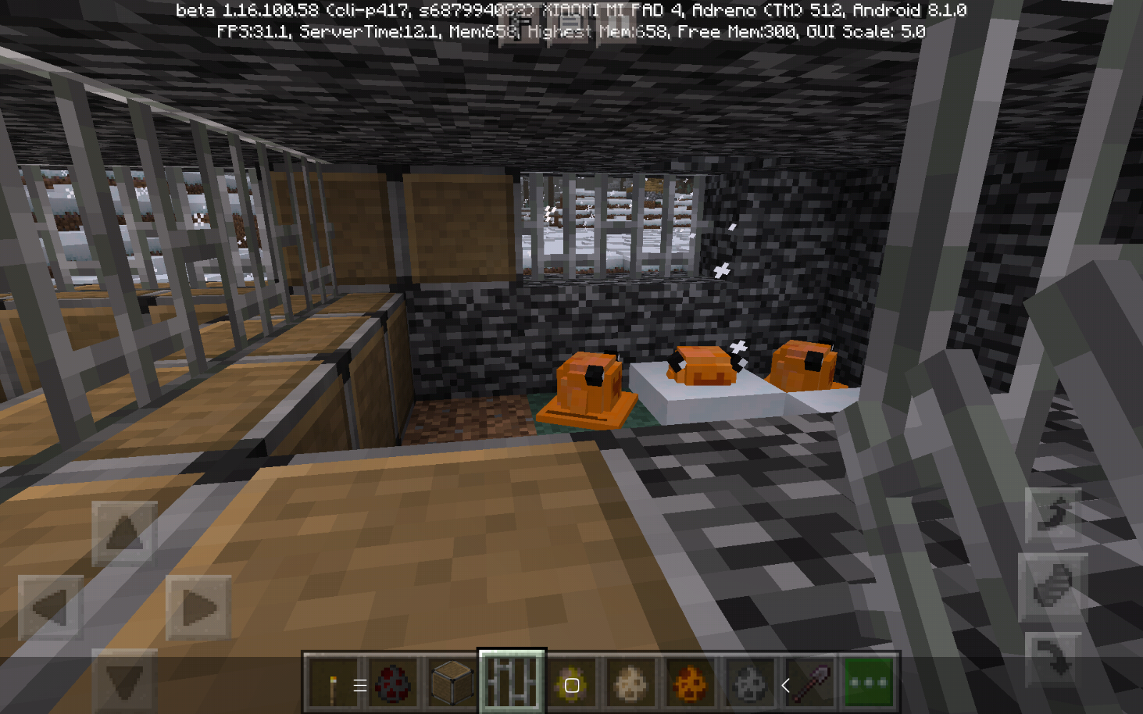 Screenshot_2020-10-28-00-34-11-640_com.mojang.minecraftpe.png